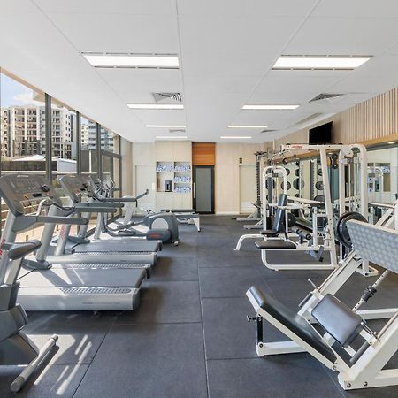 Amora Hotel Бризбейн Екстериор снимка The gym at the hotel