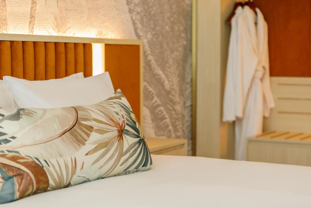 Amora Hotel Бризбейн Екстериор снимка