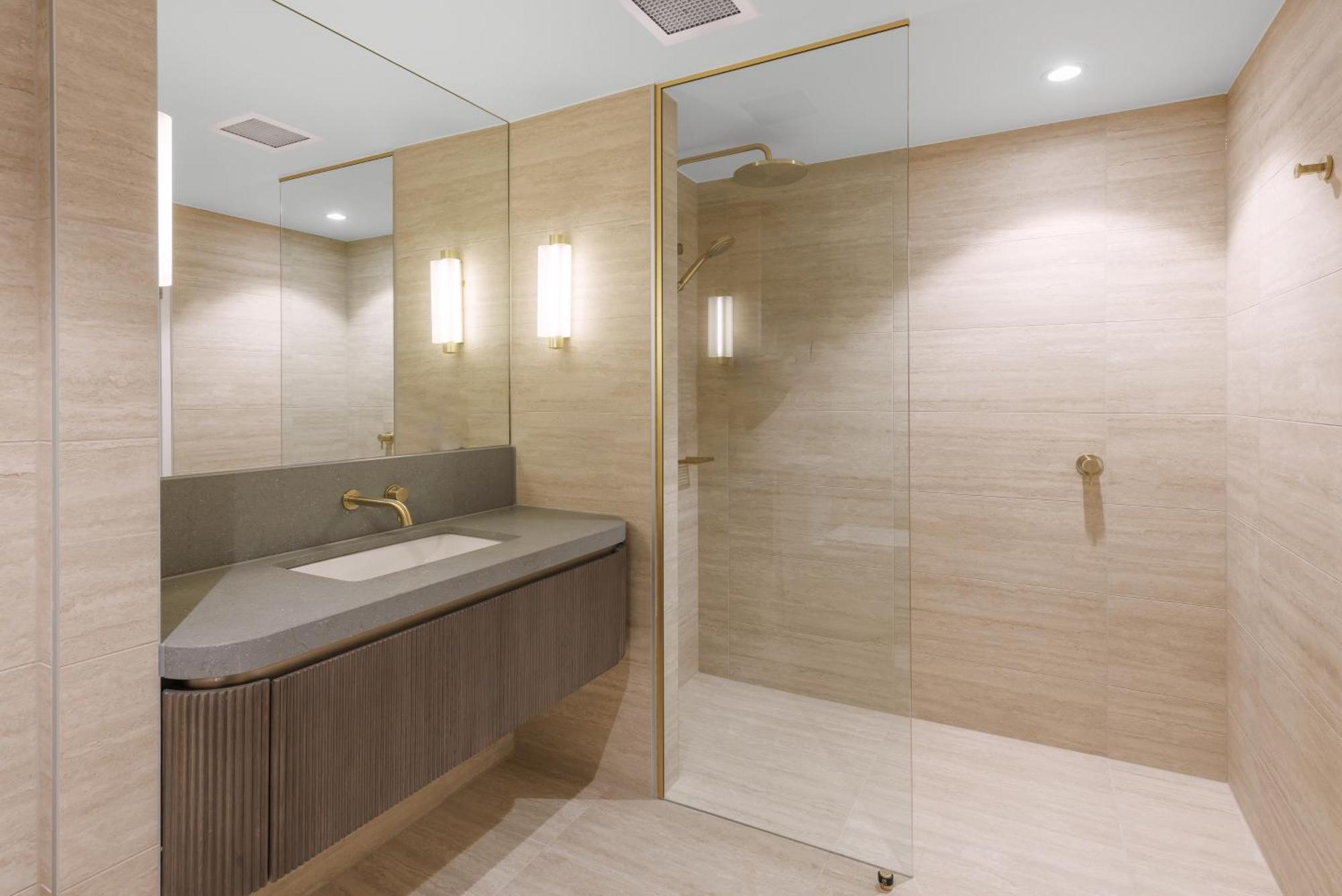 Amora Hotel Бризбейн Екстериор снимка Bathroom