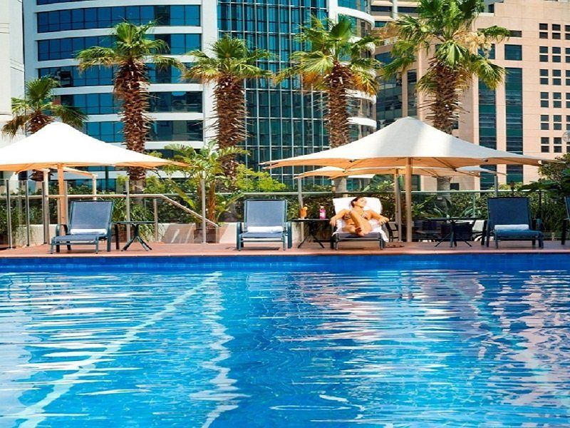 Amora Hotel Бризбейн Екстериор снимка The pool at the Westin