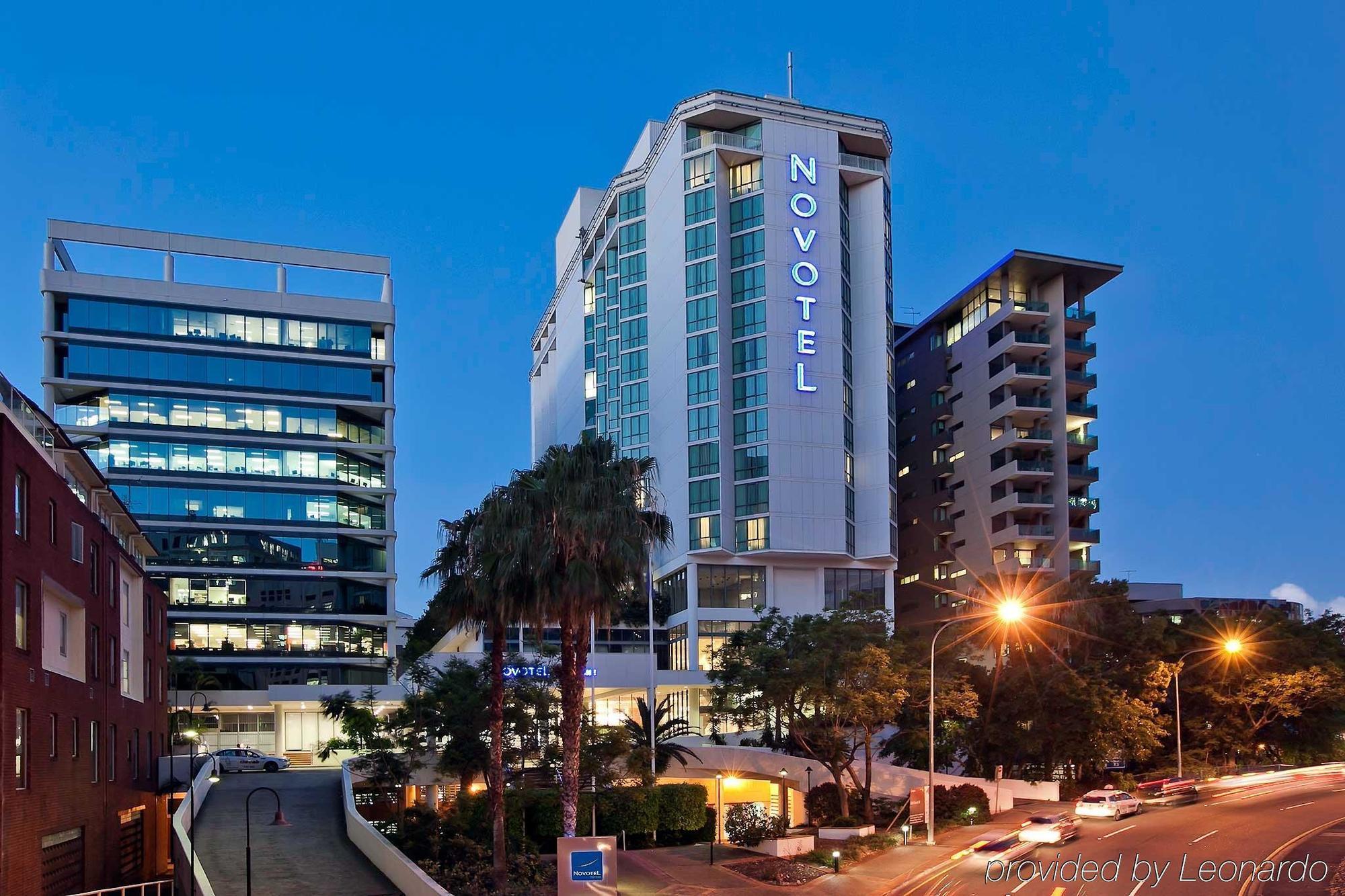 Amora Hotel Бризбейн Екстериор снимка Novotel Hotel, Parramatta