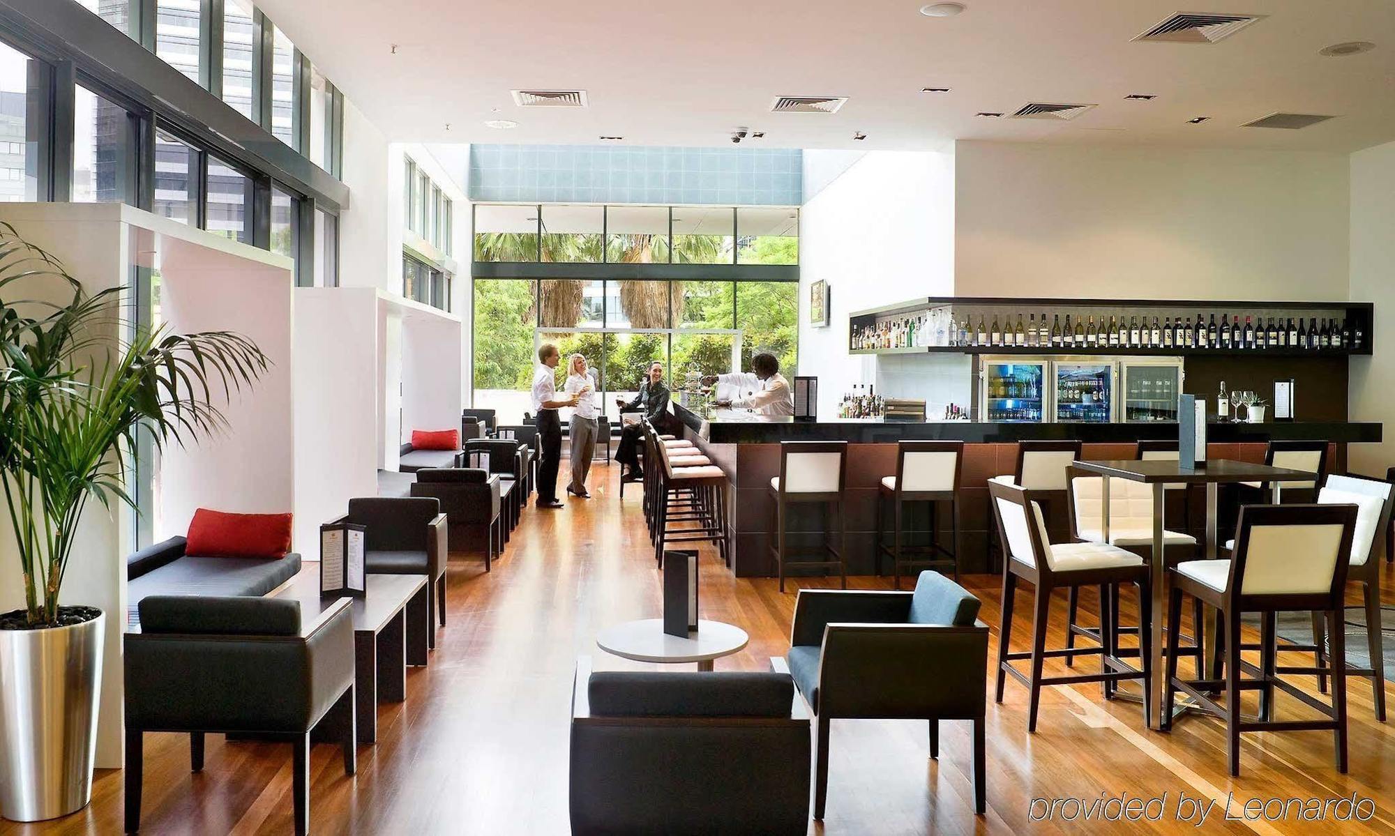 Amora Hotel Бризбейн Екстериор снимка The lounge at Perth International Airport
